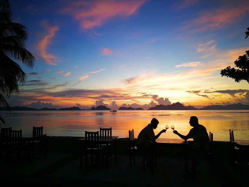 Four Seasons Seaview Hotel El Nido Buitenkant foto
